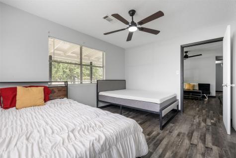 541 Trails End Drive Cleveland TX 77328