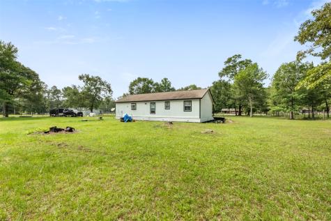 541 Trails End Drive Cleveland TX 77328