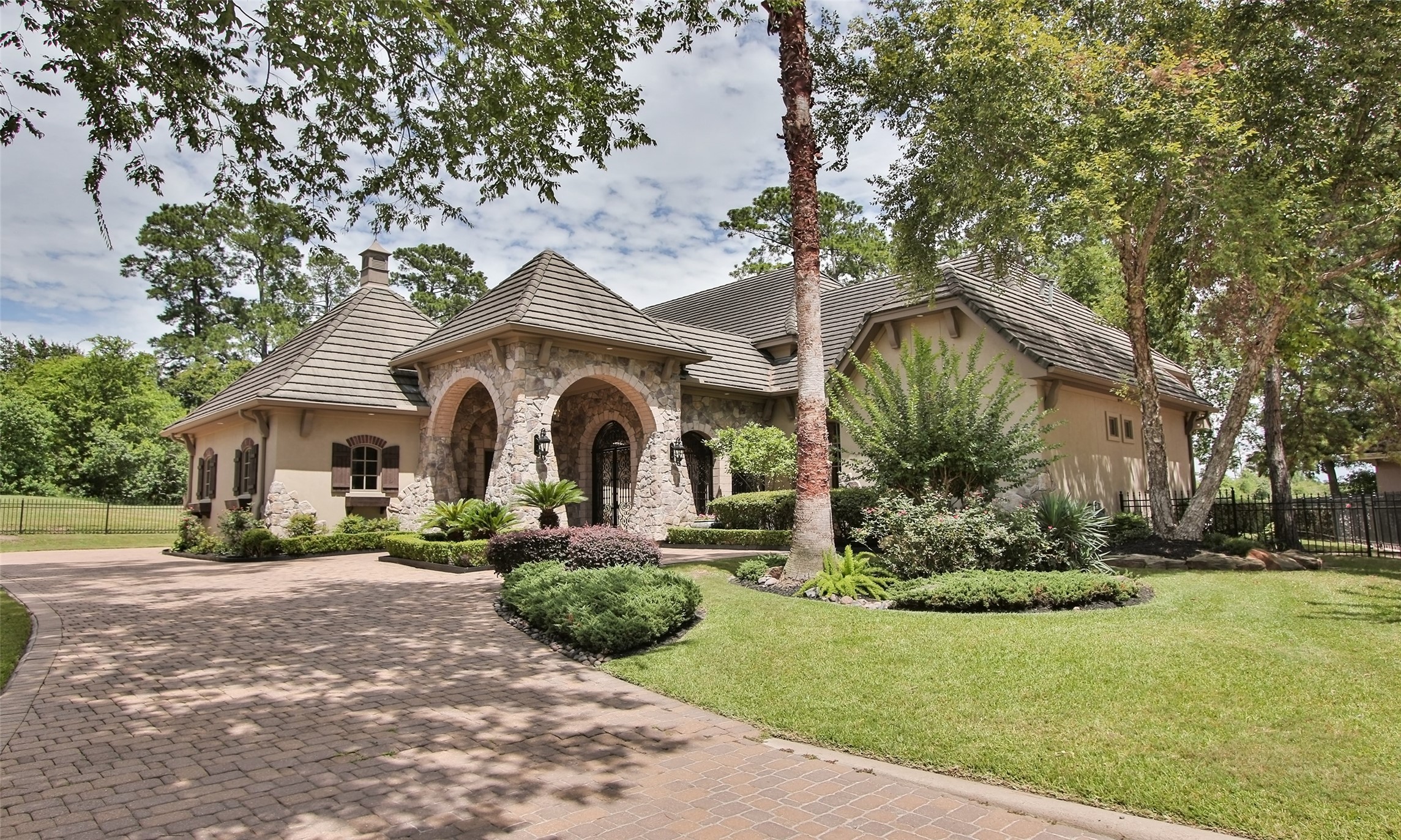 2703 Northgate Village Drive Houston TX 77068