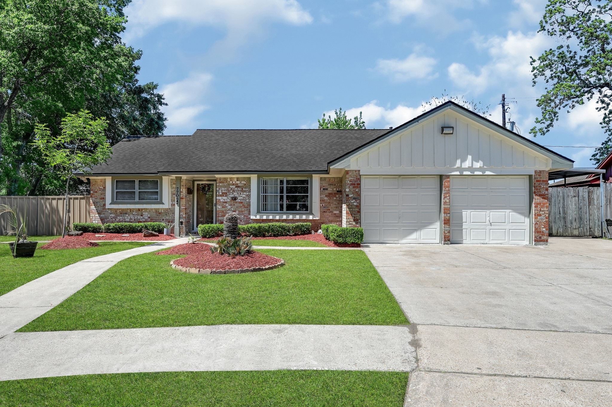 7706 Saylynn Lane Houston TX 77075