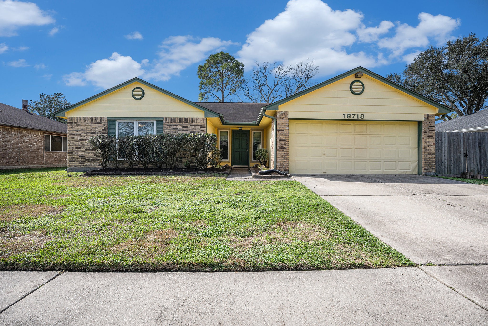 16718 Nina Drive Friendswood TX 77546