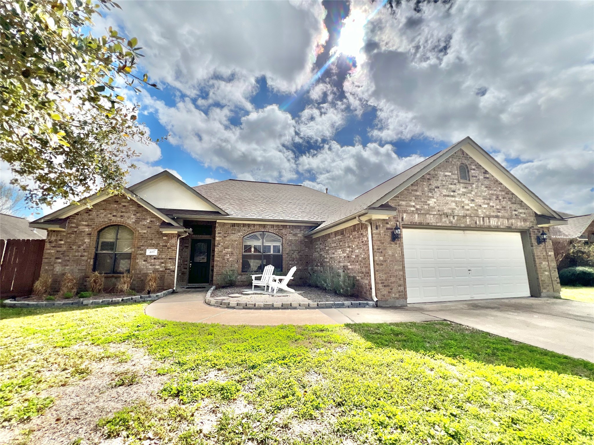 109 Warbler Court Richwood TX 77531