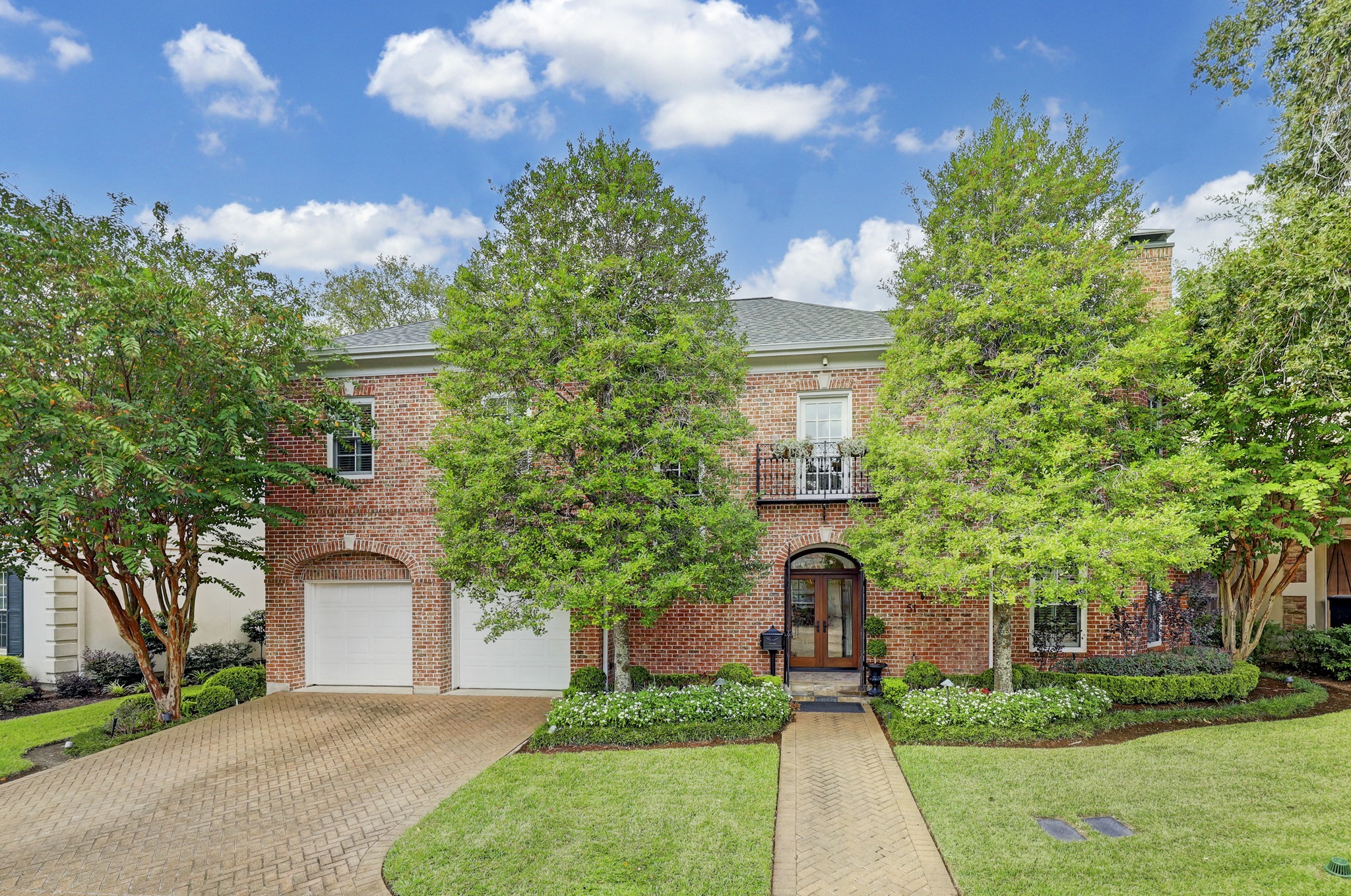 51 E Bend Lane Houston TX 77007