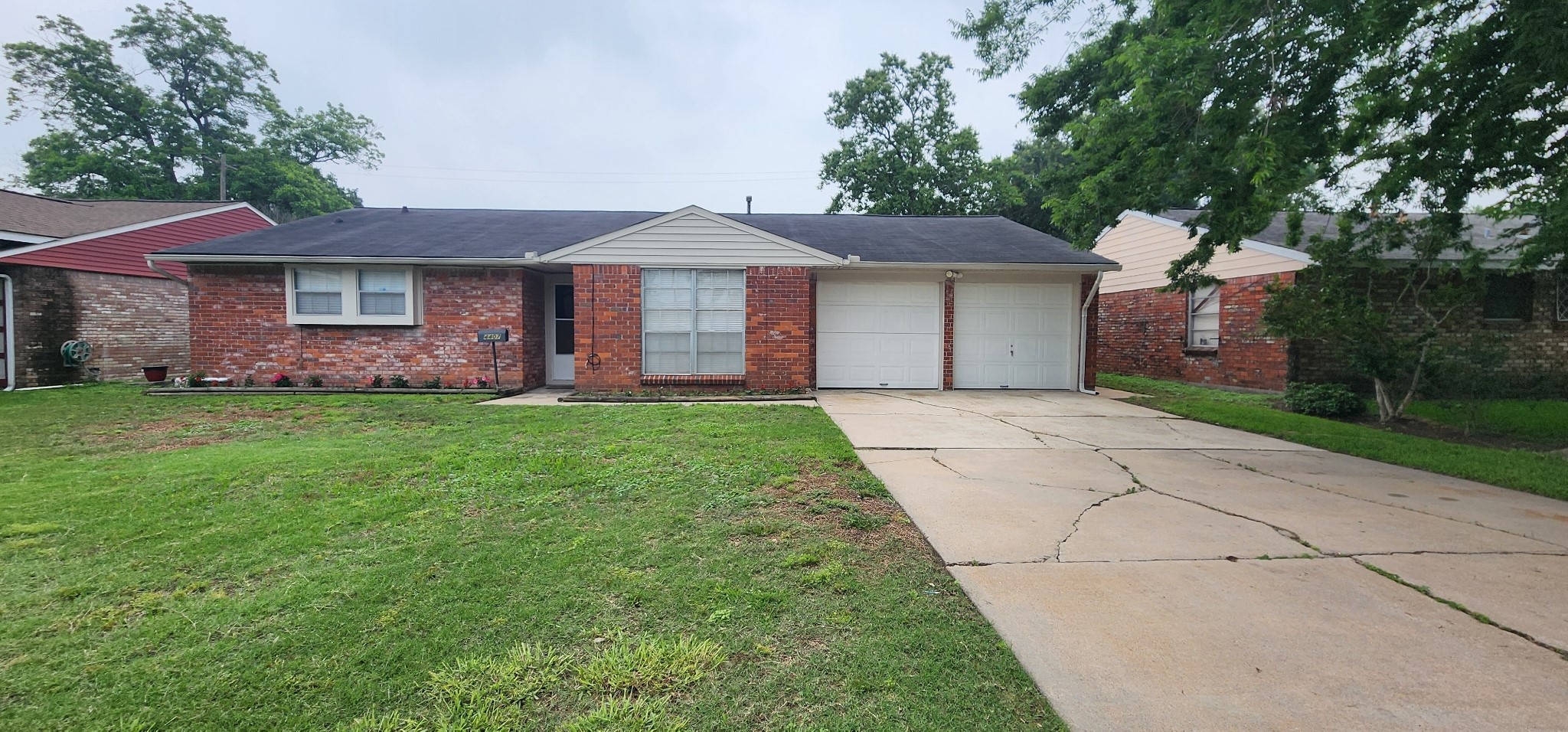 4407 Grapevine Street Houston TX 77045