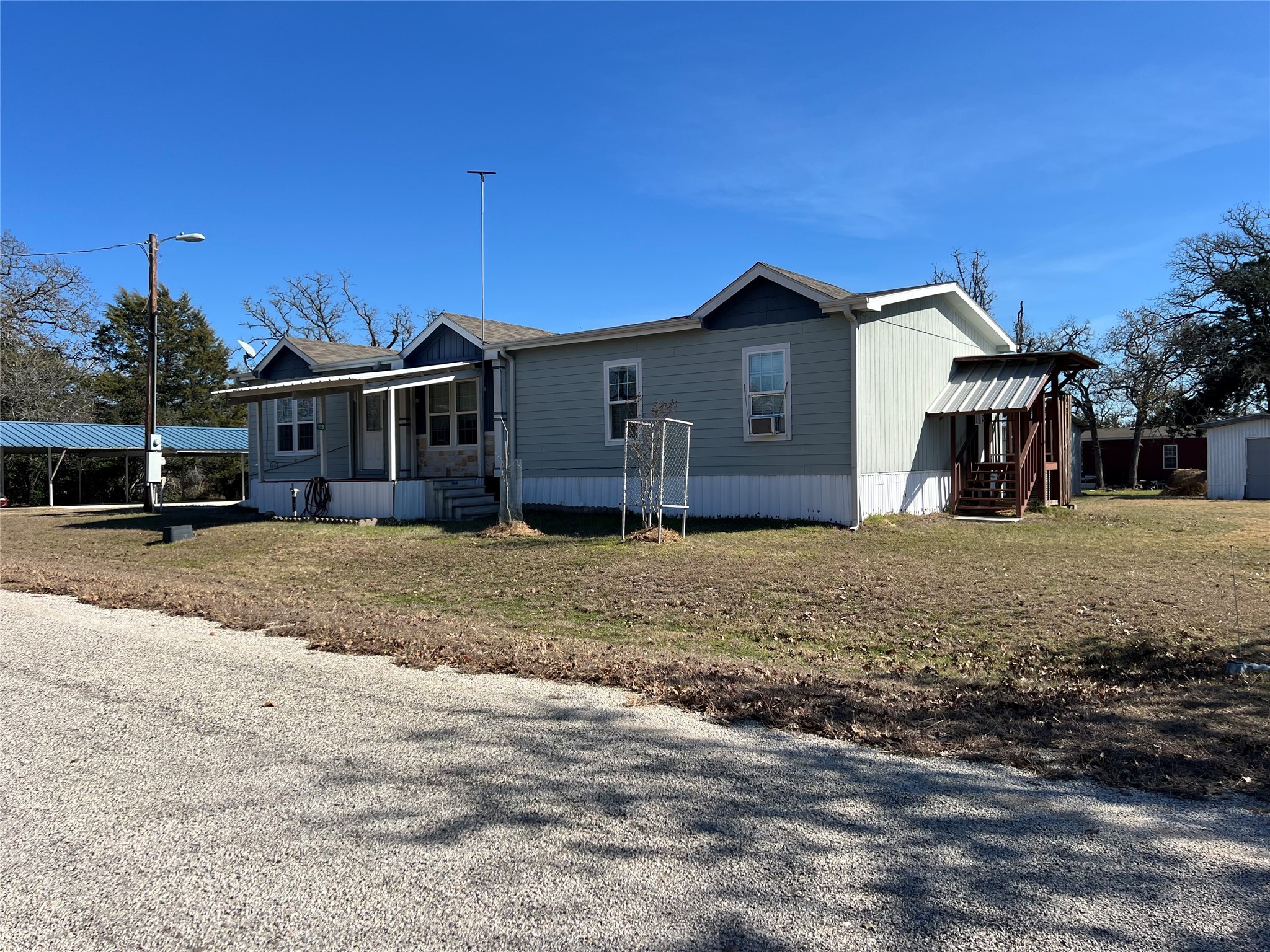 113 Sioux Passage Somerville TX 77879