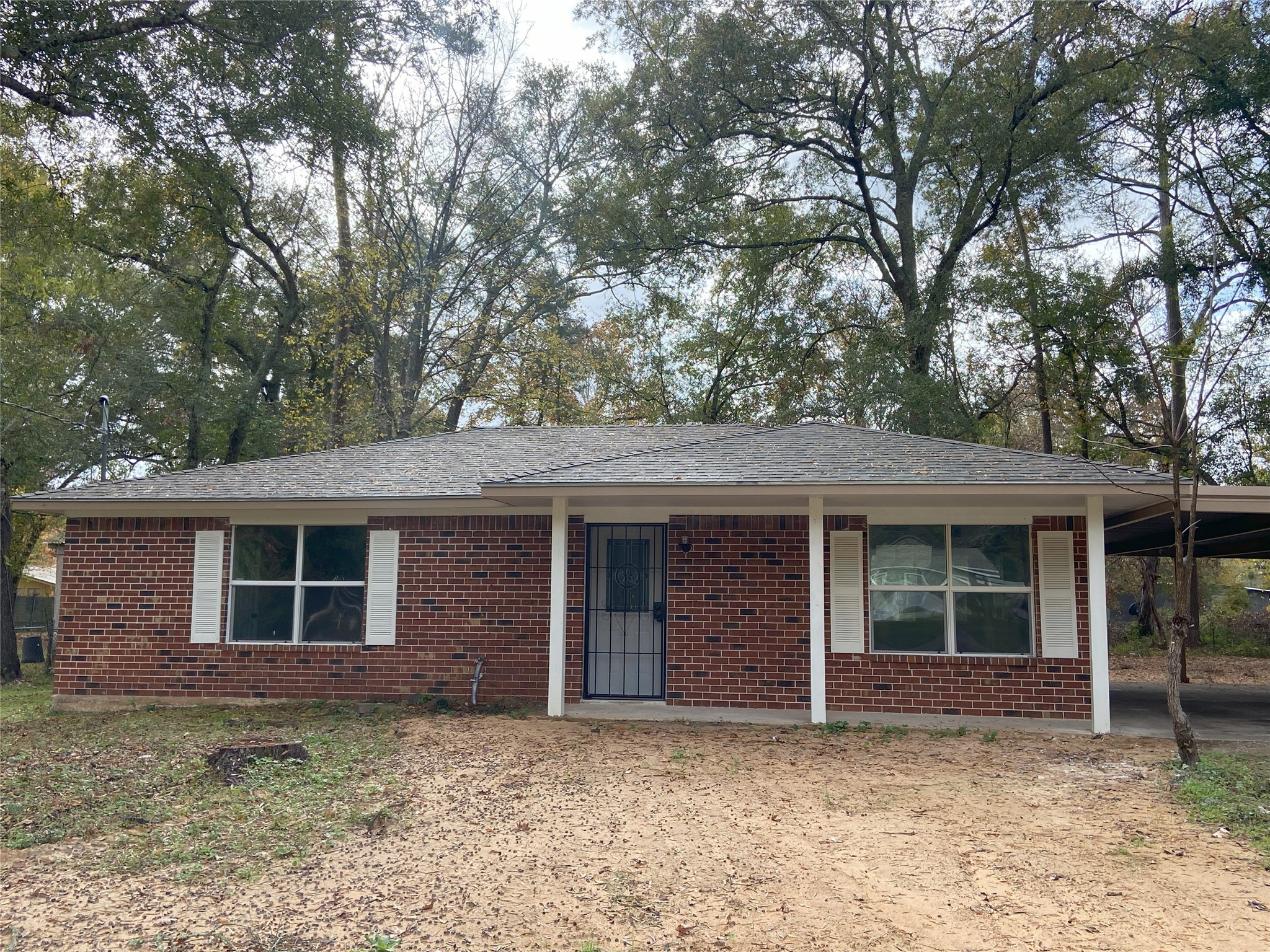 806 Newman Street Cleveland TX 77327