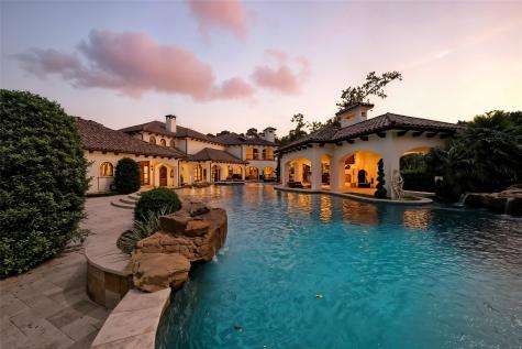 701 W Friar Tuck Lane Houston TX 77024