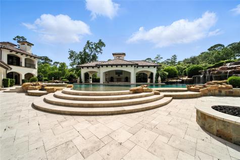 701 W Friar Tuck Lane Houston TX 77024
