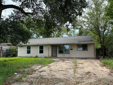 5214 Westover Street Houston TX 77033