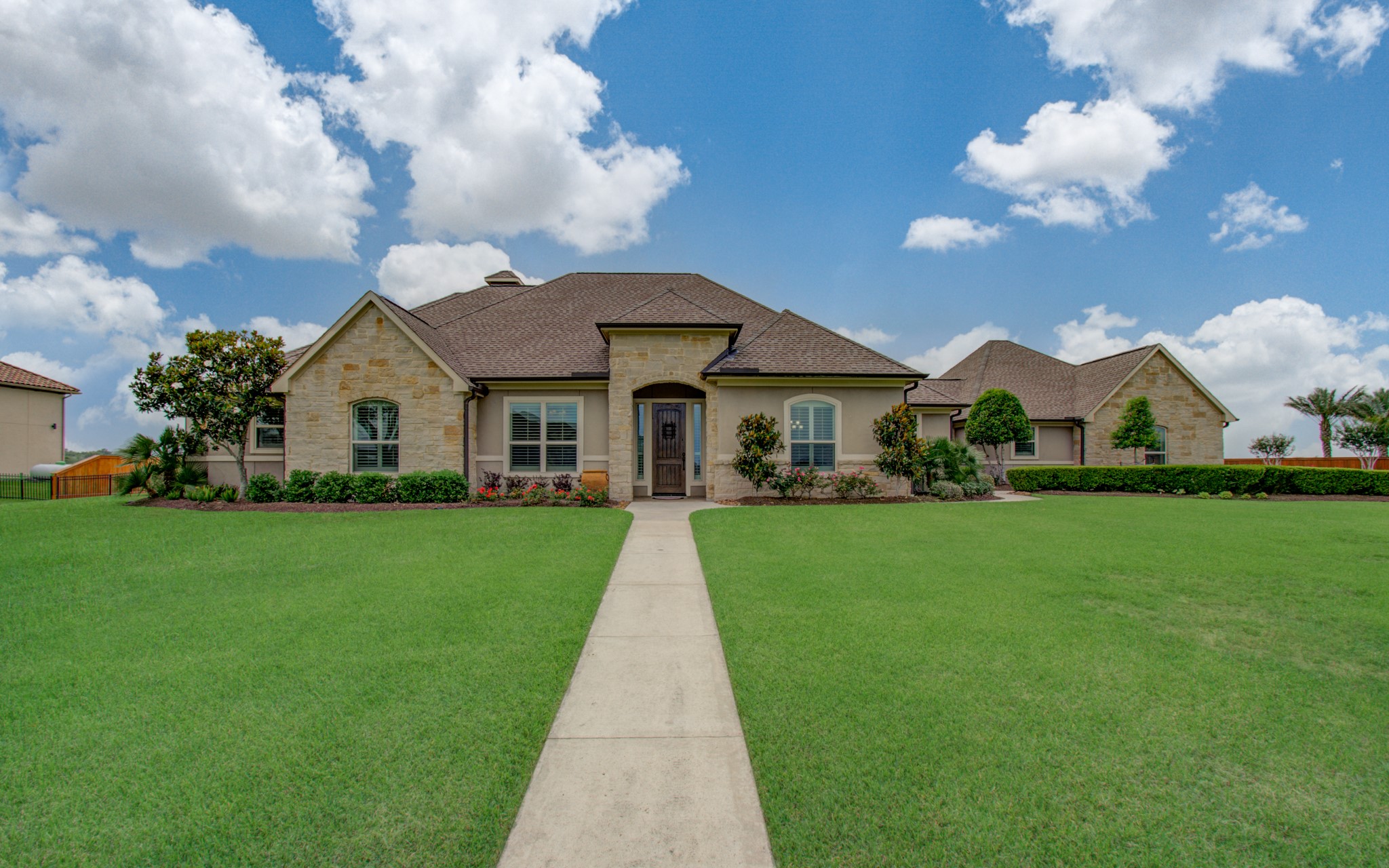 402 Red Oak Drive Dickinson TX 77539