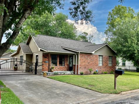 837 S Franklin Street La Grange TX 78945