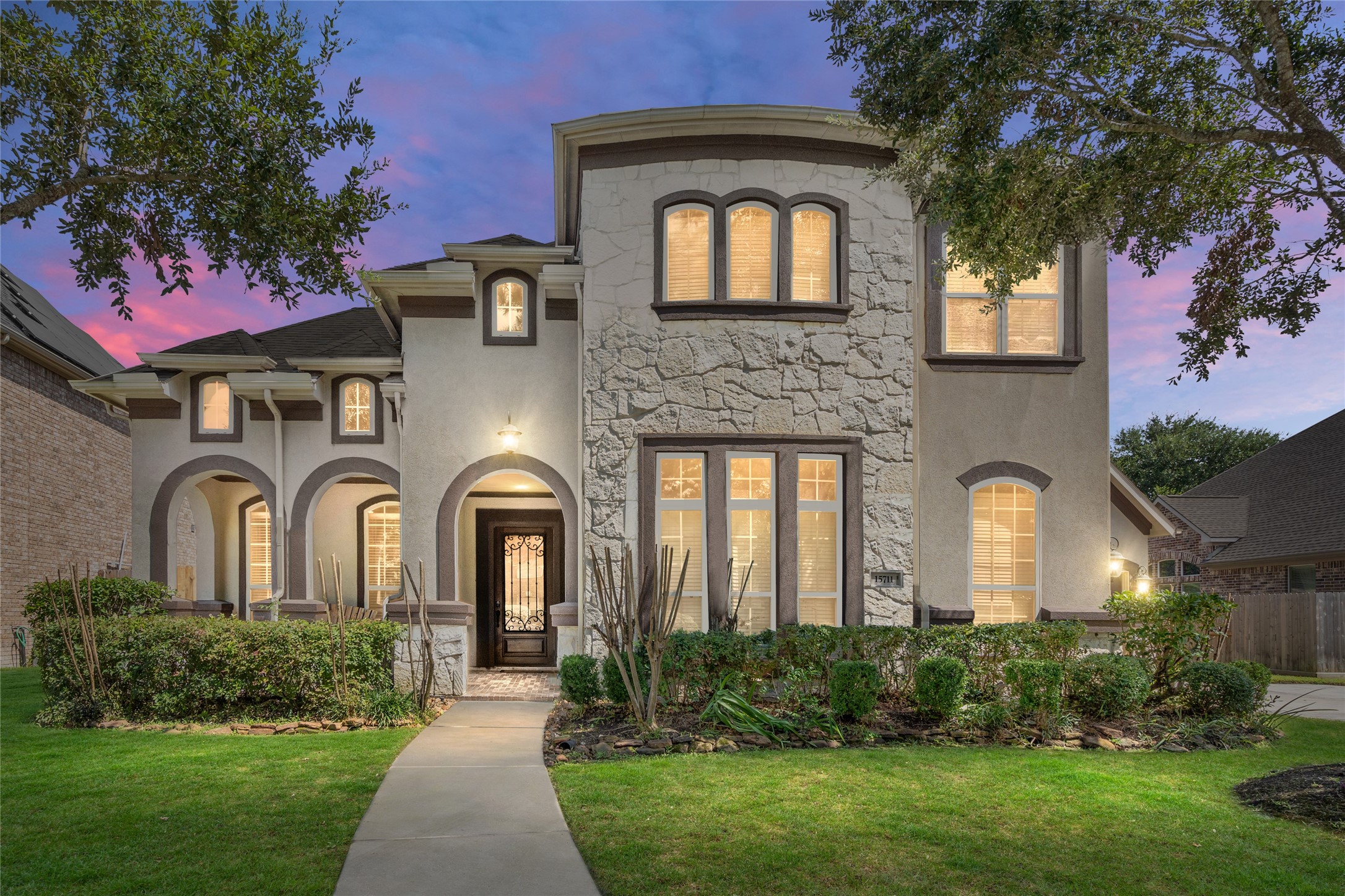 15711 Misty Leaf Lane Houston TX 77044