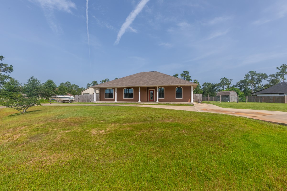 8195 W Ashford Park Orange TX 77630