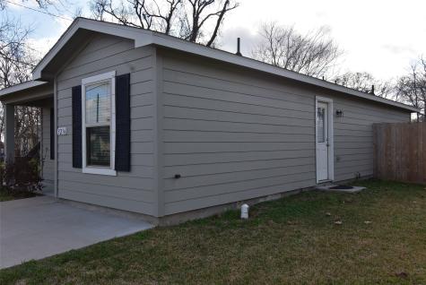 3216 Moore Avenue Bay City TX 77414