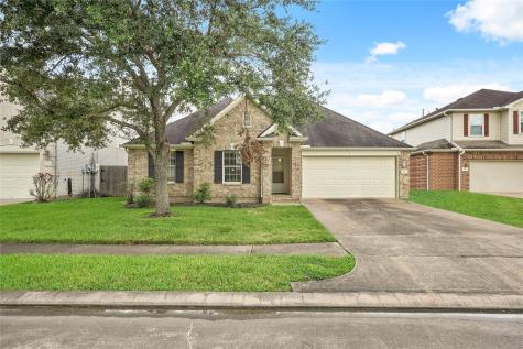 8 Santa Clarita Circle Manvel TX 77578