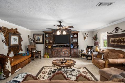 751 E Houston Street Lovelady TX 75851