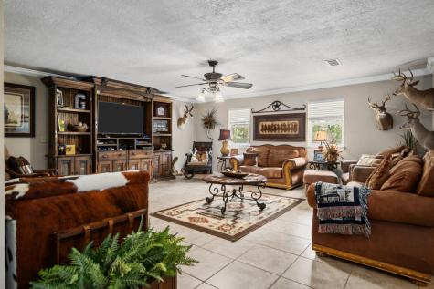 751 E Houston Street Lovelady TX 75851