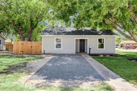 902 Jackson Avenue Pasadena TX 77506