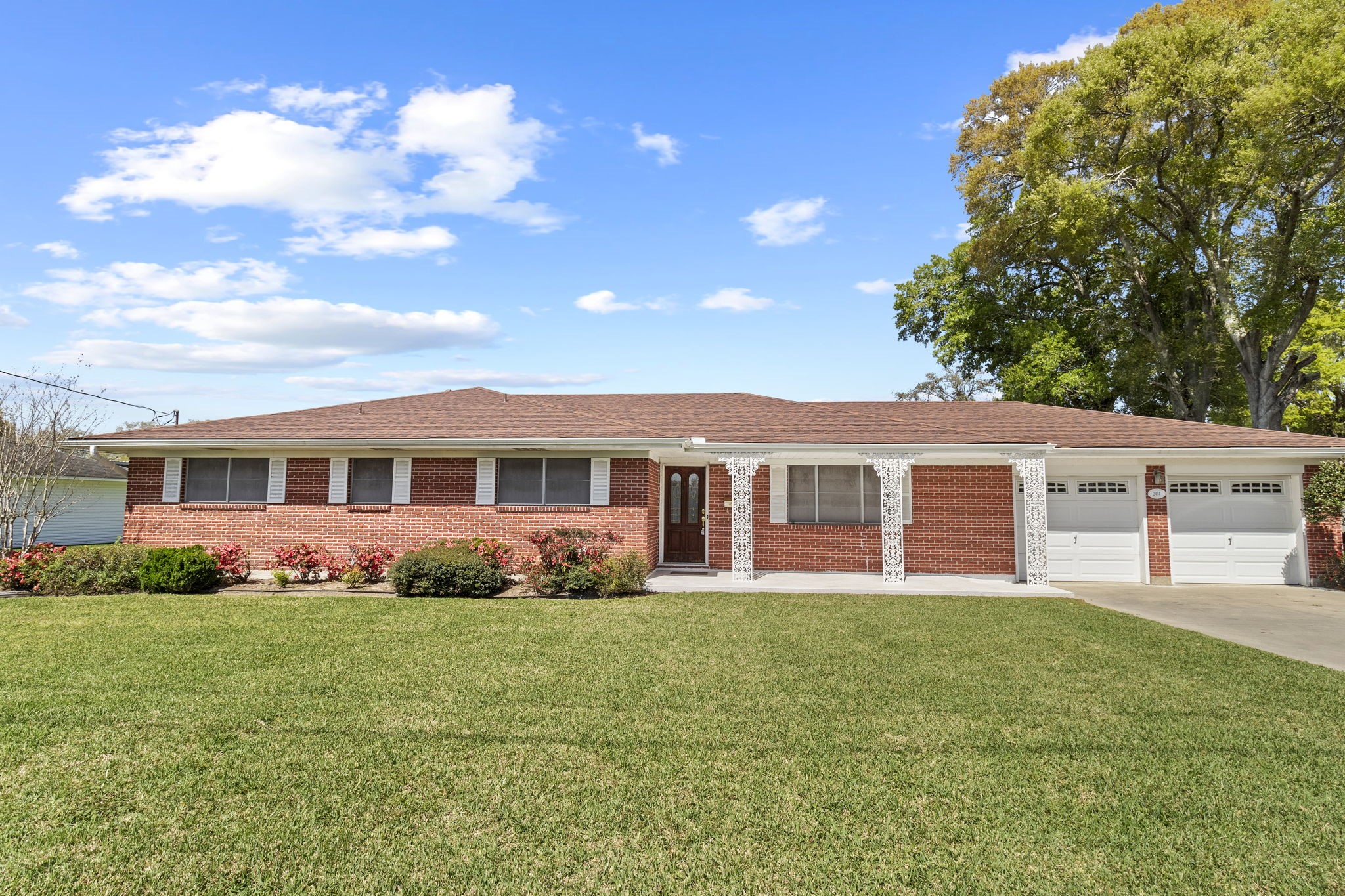 2414 Merriman Street Port Neches TX 77651