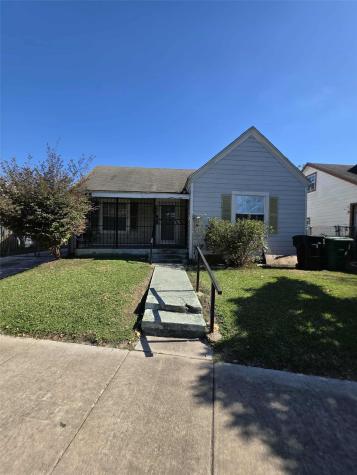 524 N Super Street Houston TX 77011