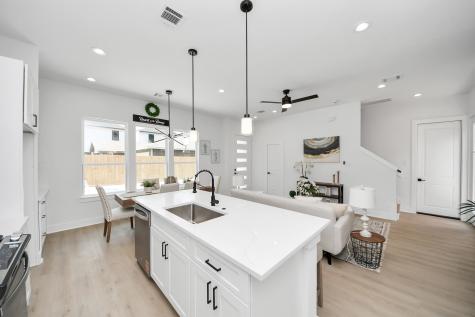 860 Rachel Street D Houston TX 77091