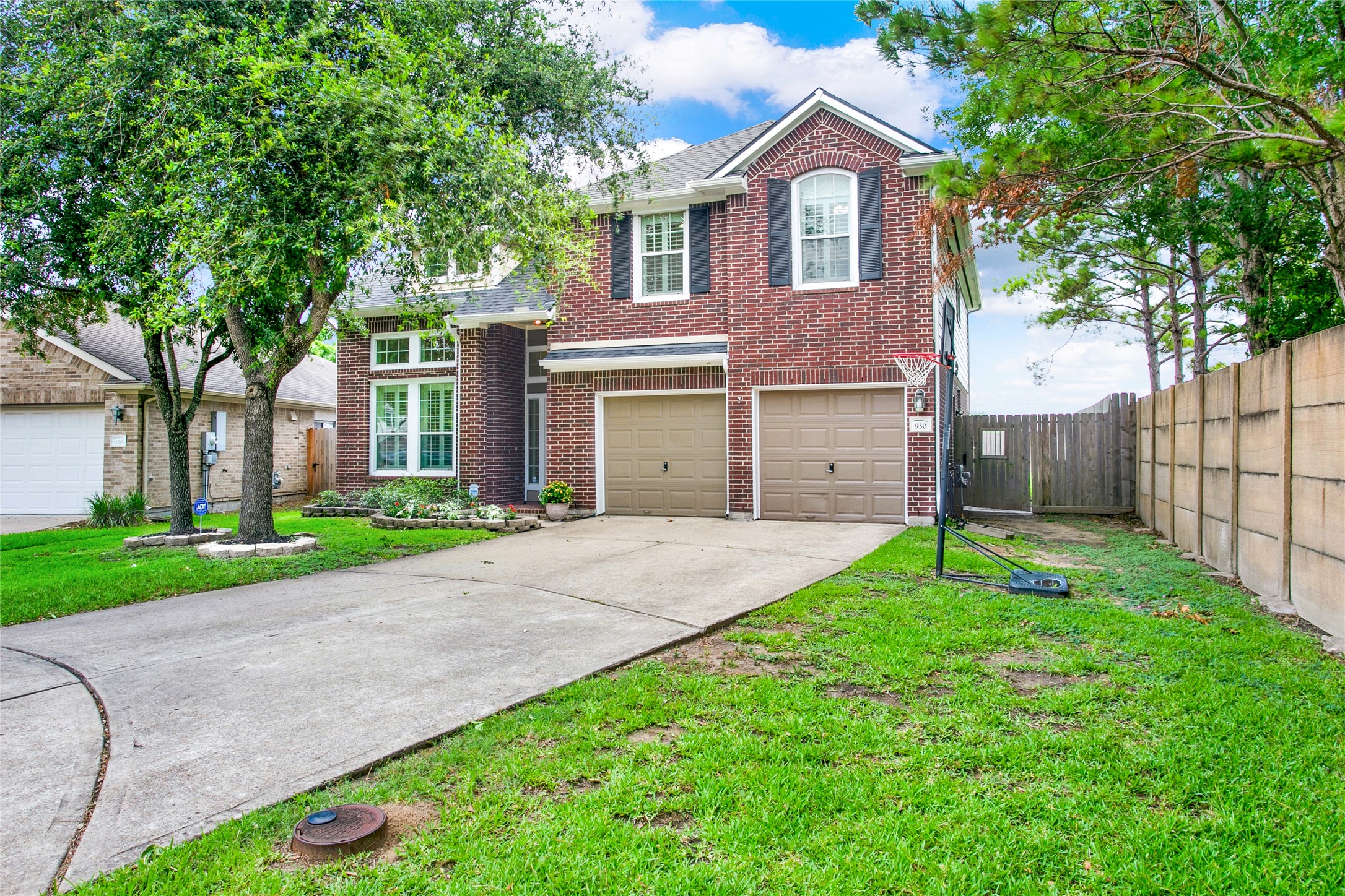 930 Schooner Cove Lane League City TX 77573