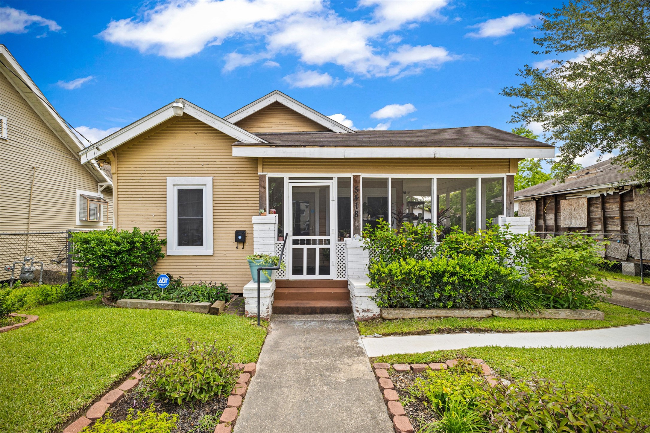 5418 Arapahoe Street Houston TX 77020