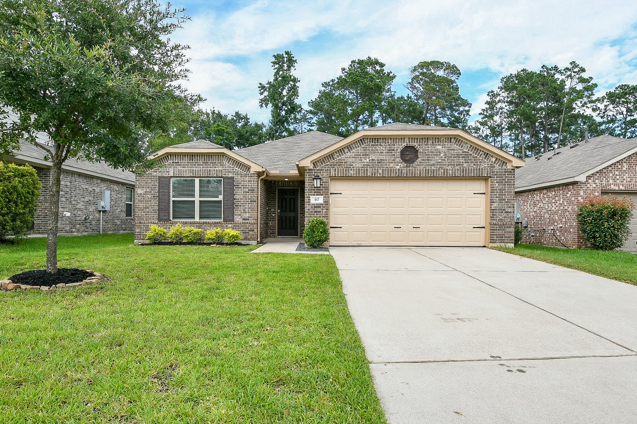 167 Courageous Side Way Magnolia TX 77354