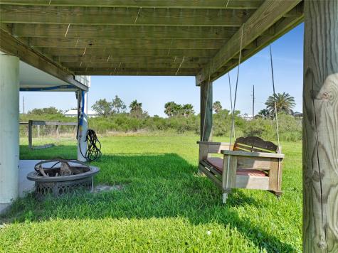 1120 N Monkhouse Drive Crystal Beach TX 77650