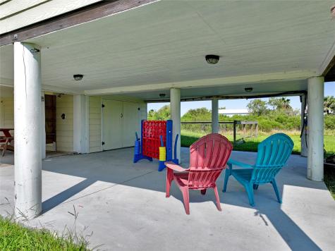 1120 N Monkhouse Drive Crystal Beach TX 77650