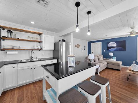1120 N Monkhouse Drive Crystal Beach TX 77650