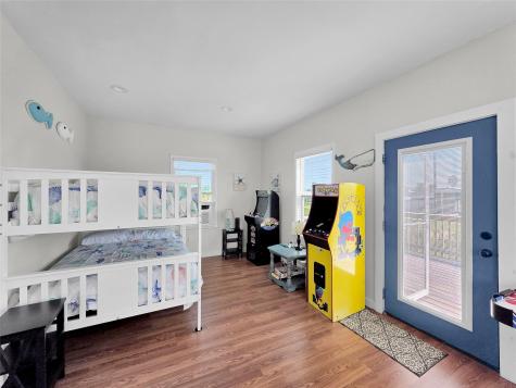 1120 N Monkhouse Drive Crystal Beach TX 77650