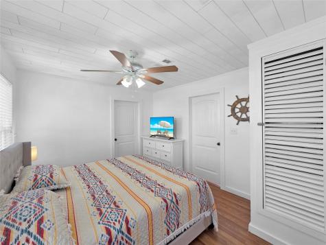 1120 N Monkhouse Drive Crystal Beach TX 77650