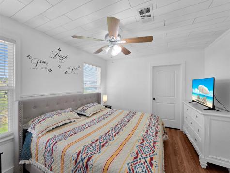 1120 N Monkhouse Drive Crystal Beach TX 77650