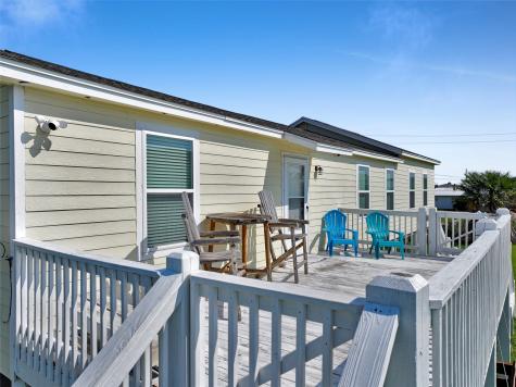 1120 N Monkhouse Drive Crystal Beach TX 77650
