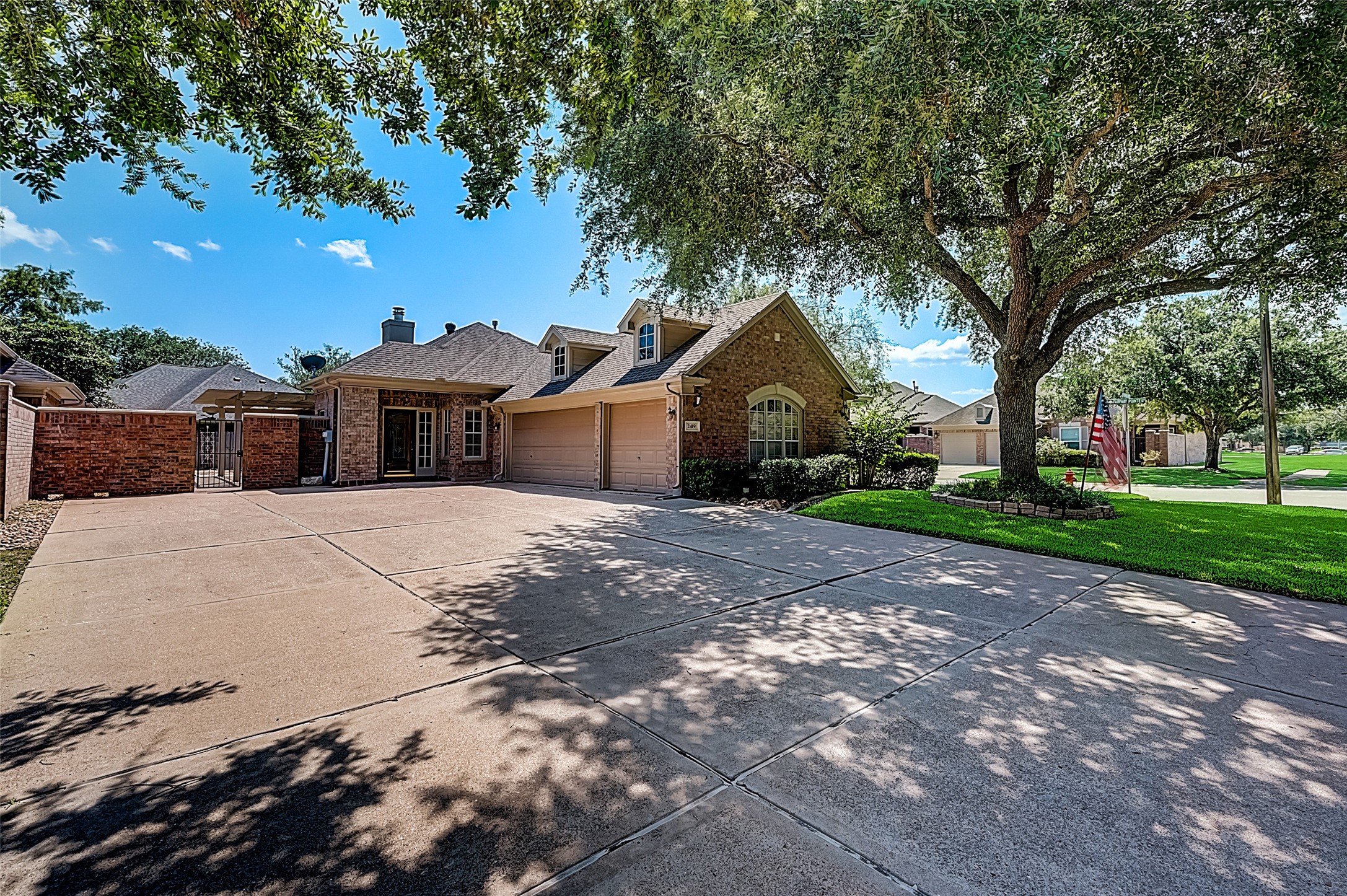 2419 Thorndon Park Court League City TX 77573