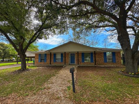 102 S Panama Street Madisonville TX 77864