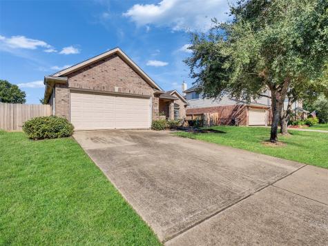 2306 Diamond Springs Drive Pearland TX 77584