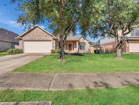 2306 Diamond Springs Drive Pearland TX 77584