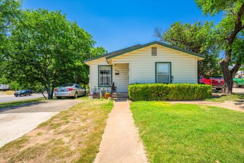 208 Francisco Lemos Street Kerrville TX 78028