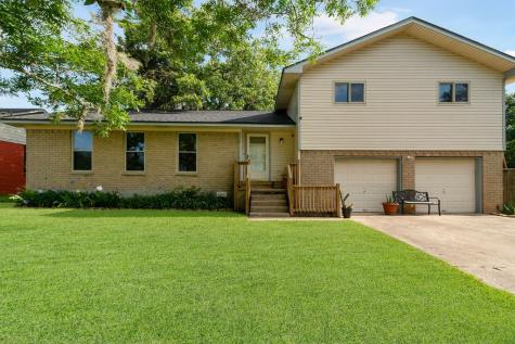 302 Quail Run Drive Richwood TX 77531