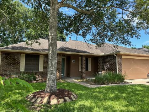 15811 Cambridge View Drive Friendswood TX 77546