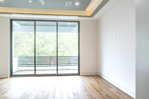 409 W Saulnier Street Houston TX 77019