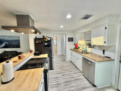 11837 13th Street Santa Fe TX 77510