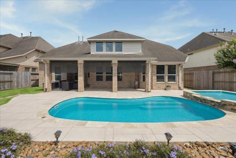 1111 Sydney Lane Friendswood TX 77546