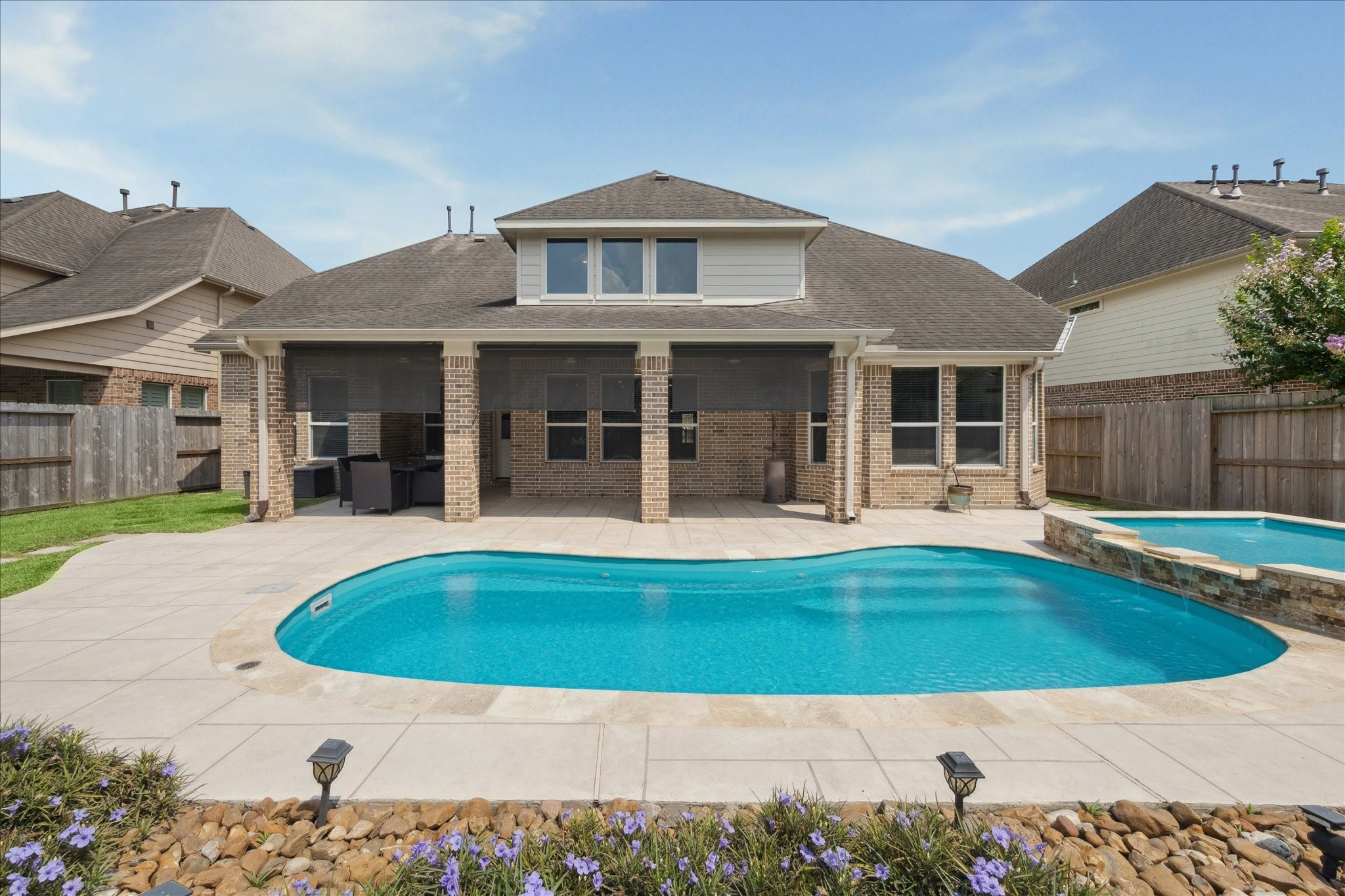 1111 Sydney Lane Friendswood TX 77546