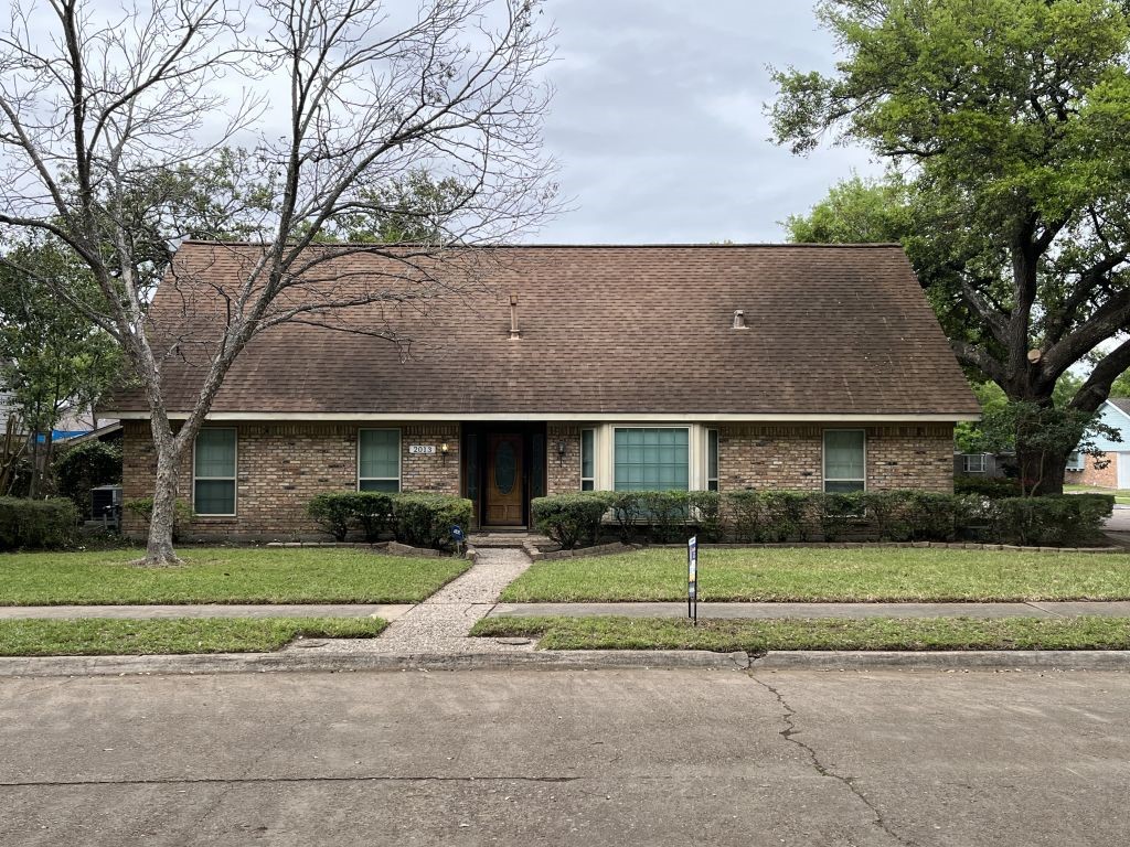 2013 S Memorial Court Pasadena TX 77502