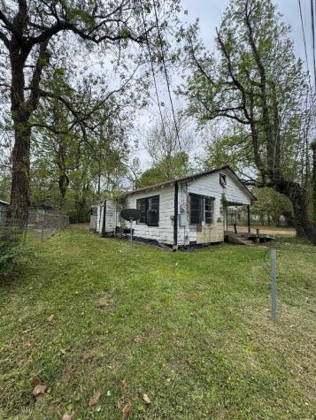 916 Lamar Street Cleveland TX 77327