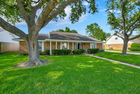 1718 22nd Avenue N Texas City TX 77590