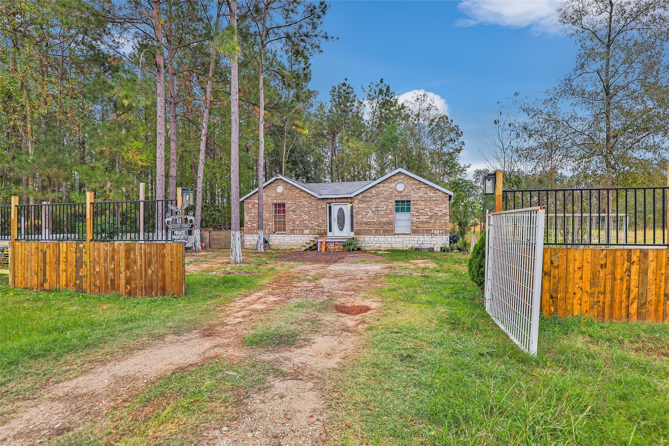 49 County Road 5023 Cleveland TX 77327
